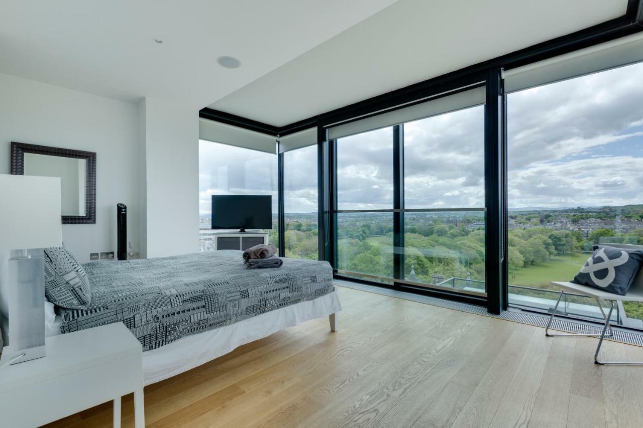 Stunning Quartermile Penthouse Апартаменты